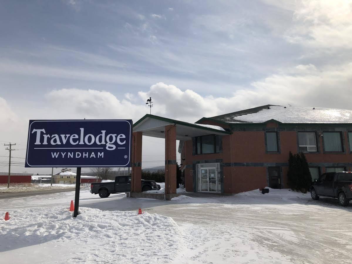 Travelodge By Wyndham Rigaud Exterior foto